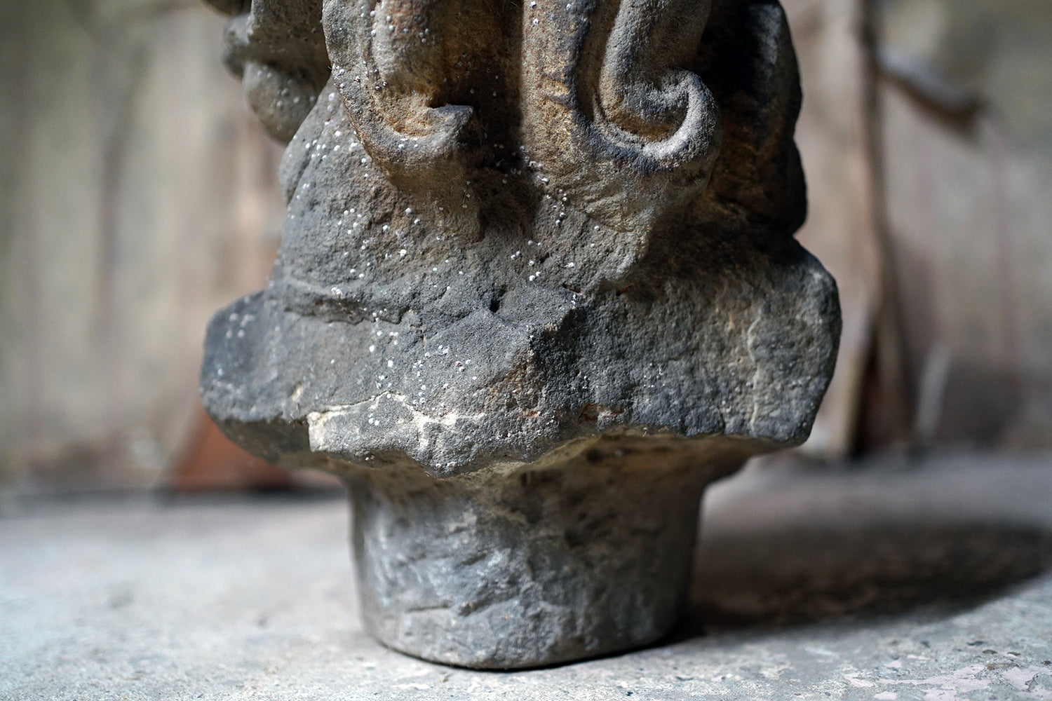 A 17thC Monastic Flemish Limestone Fragmental Head of a Lion c.1600-50