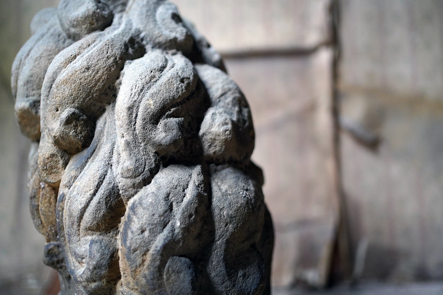 A 17thC Monastic Flemish Limestone Fragmental Head of a Lion c.1600-50