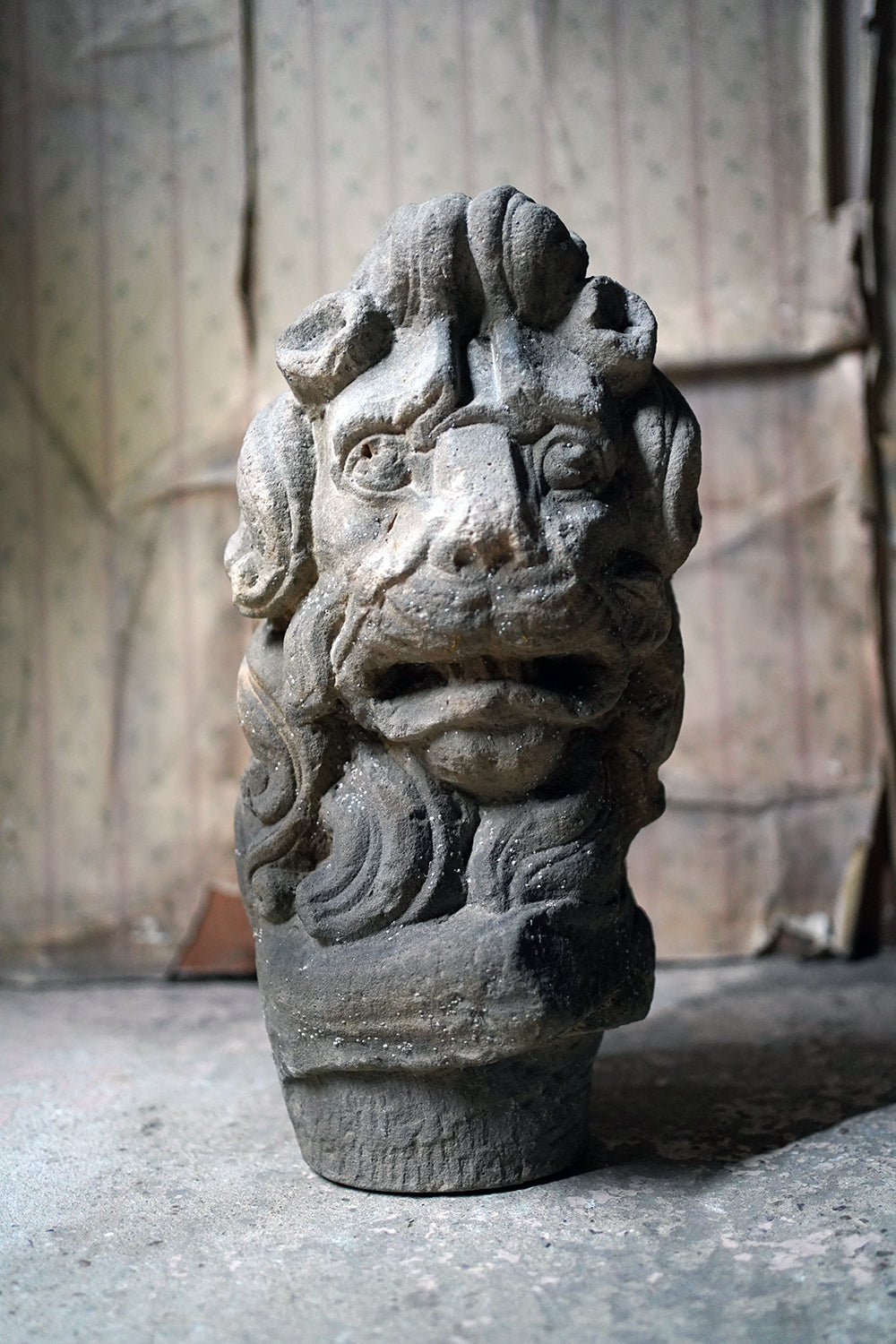 A 17thC Monastic Flemish Limestone Fragmental Head of a Lion c.1600-50