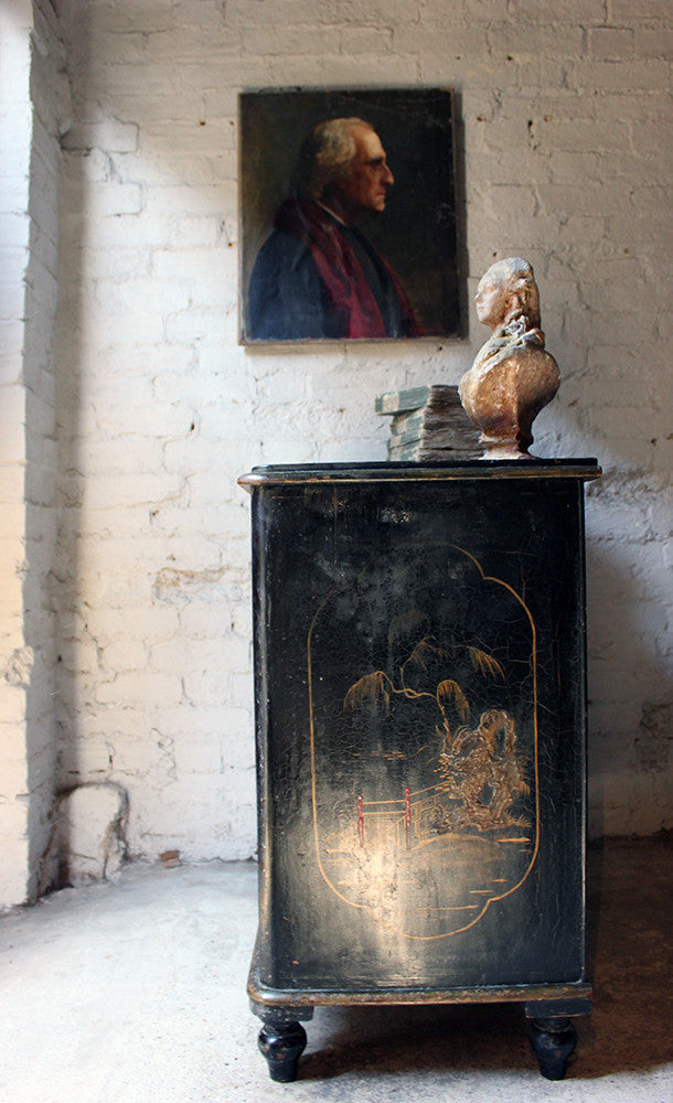 A Beautiful Late 19thC Black Japanned & Chinoiserie Decorated Chest of Drawers