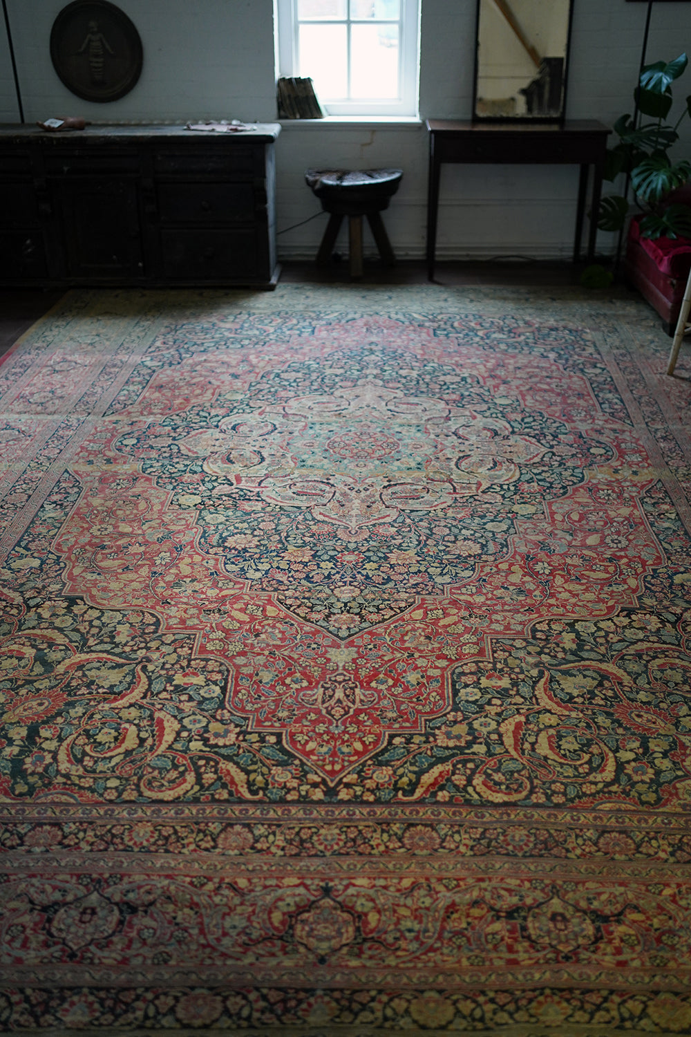 A Good Large Late 19thC Tabriz Carpet c.1900