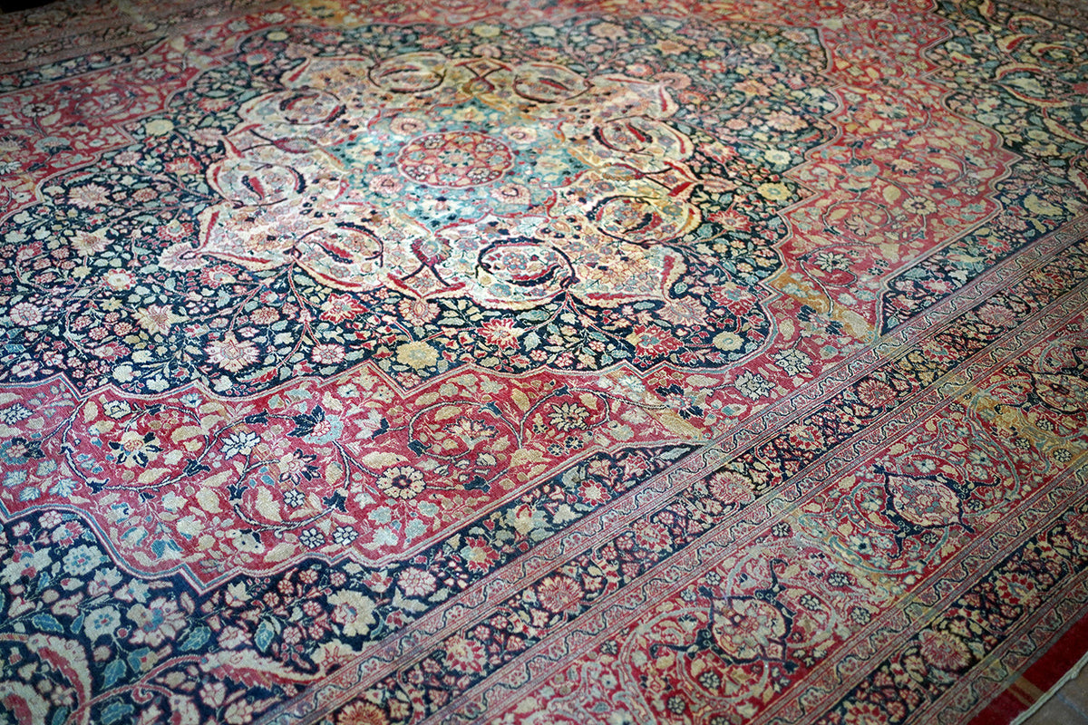 A Good Large Late 19thC Tabriz Carpet c.1900