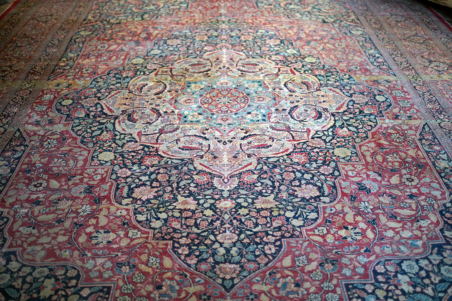 A Good Large Late 19thC Tabriz Carpet c.1900