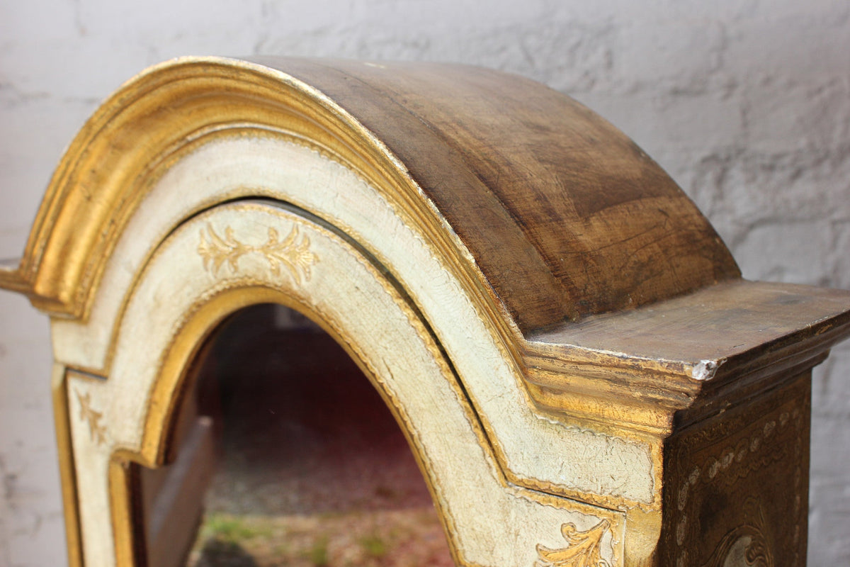 A Decorative Mid 20thC Italian Gilt Style Wall Display Cabinet