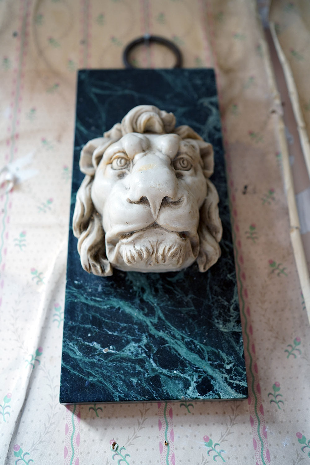 A 20thC Alabaster and Serpentine Marble Lion's Mask Wall Plaque