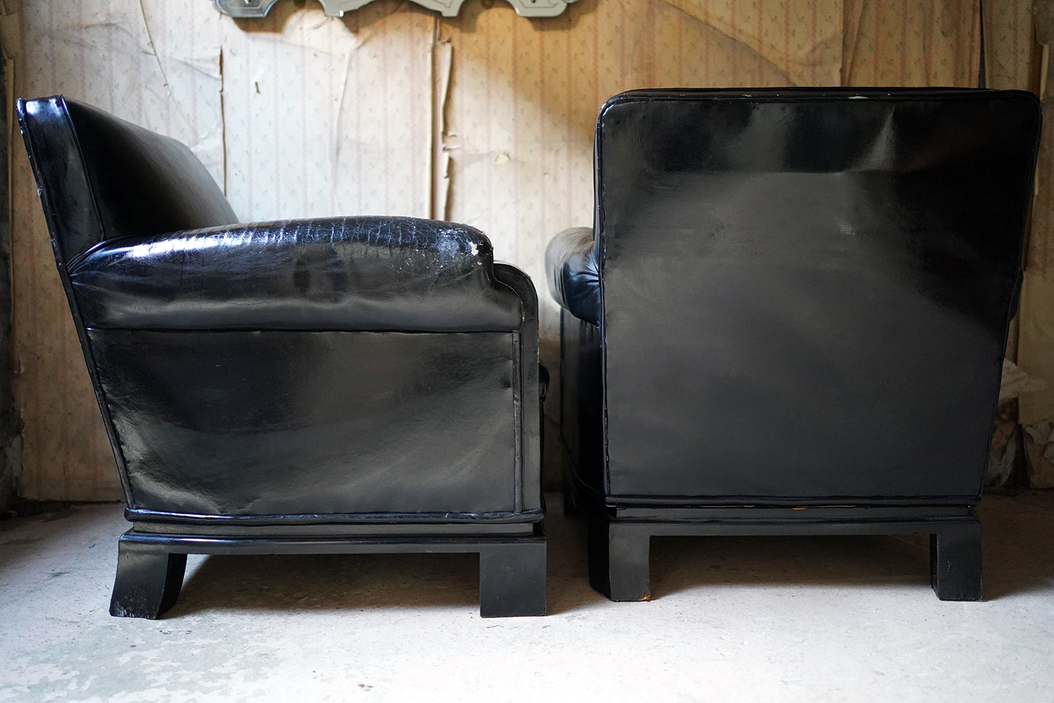 A Good Pair of French Art Deco Period Leather Club Armchairs c.1930