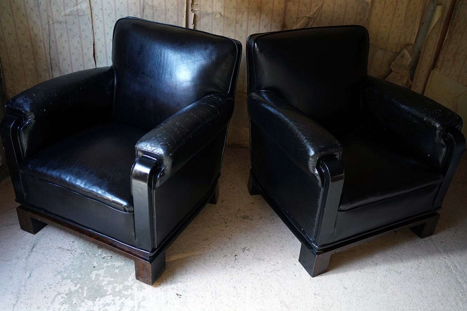 A Good Pair of French Art Deco Period Leather Club Armchairs c.1930