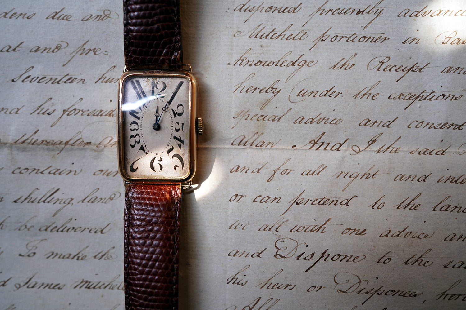A 9ct Gold Art Deco Gentleman's Wristwatch; London 1924