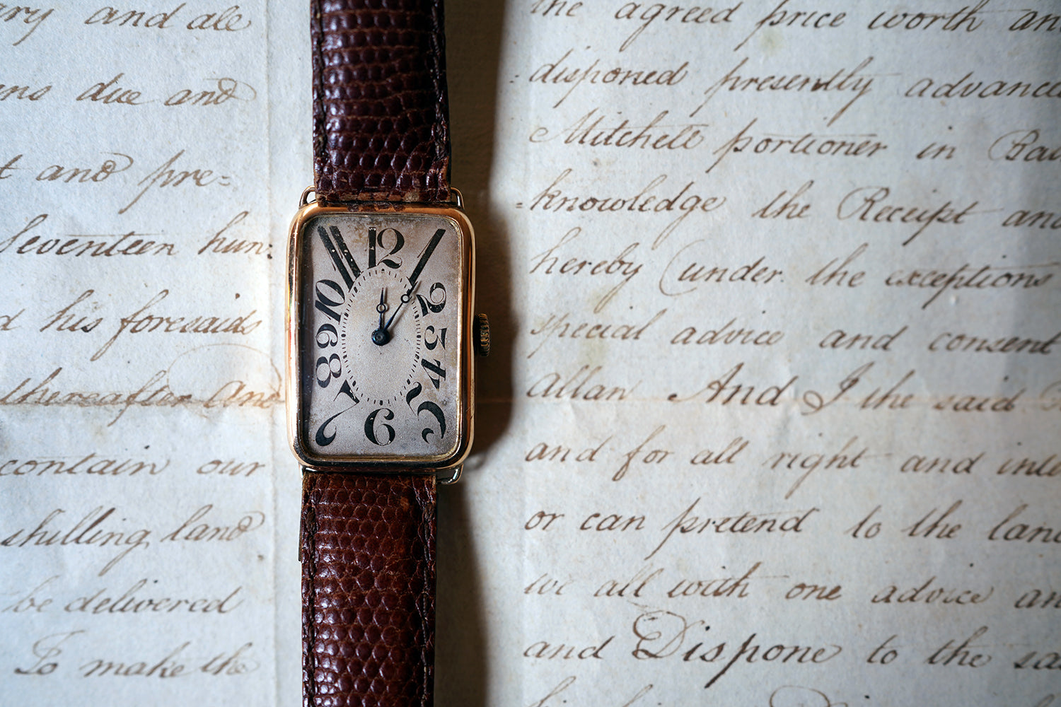 A 9ct Gold Art Deco Gentleman's Wristwatch; London 1924