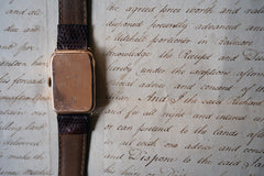 A 9ct Gold Art Deco Gentleman's Wristwatch; London 1924