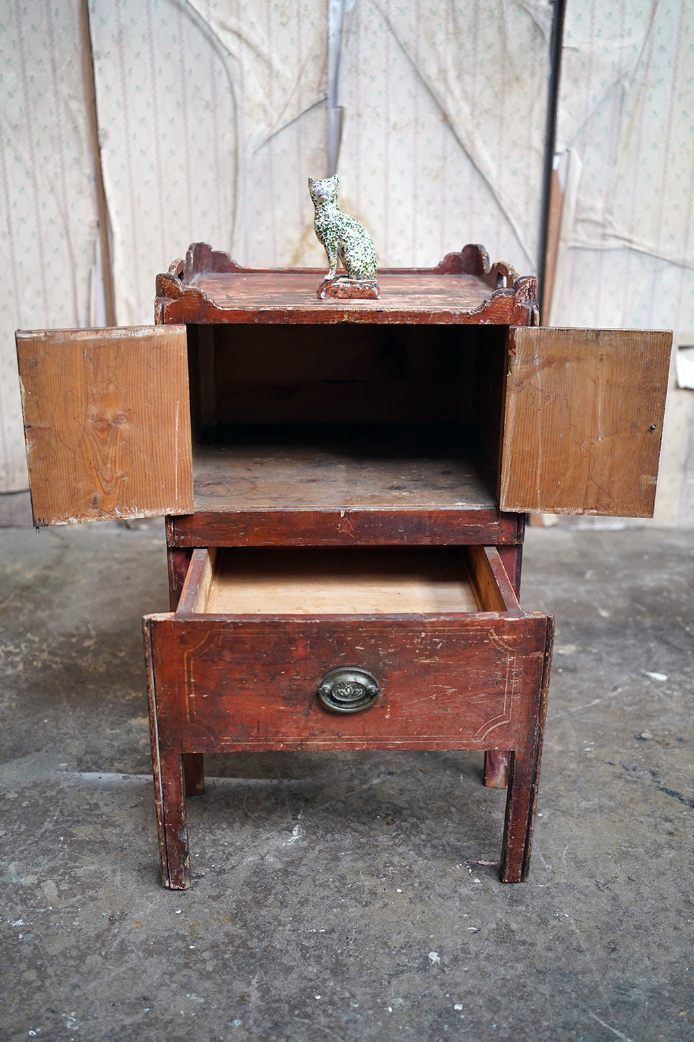 A George III Painted Pine Bedside Commode c.1780