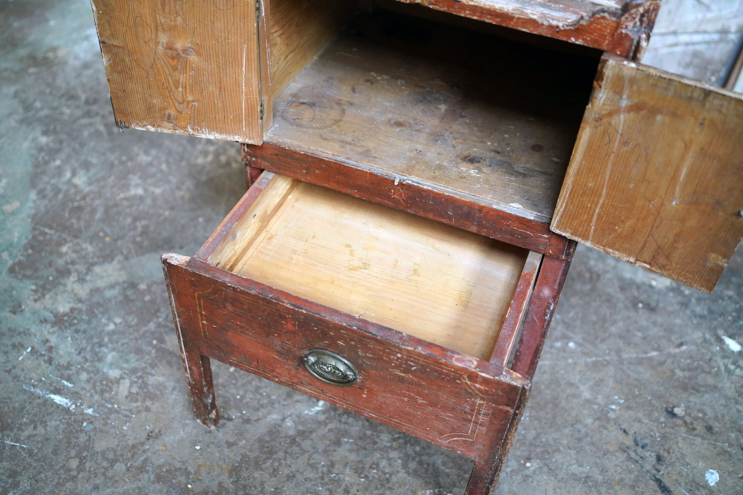 A George III Painted Pine Bedside Commode c.1780