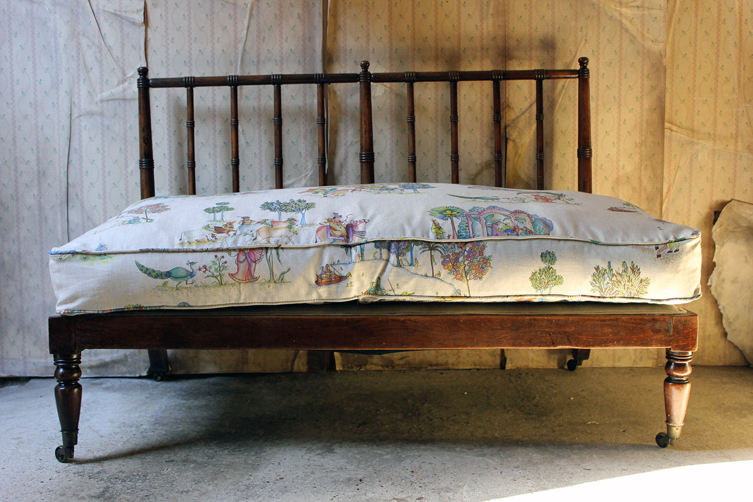 A Good Late Regency Period Faux Bamboo Beech Daybed c.1825-30