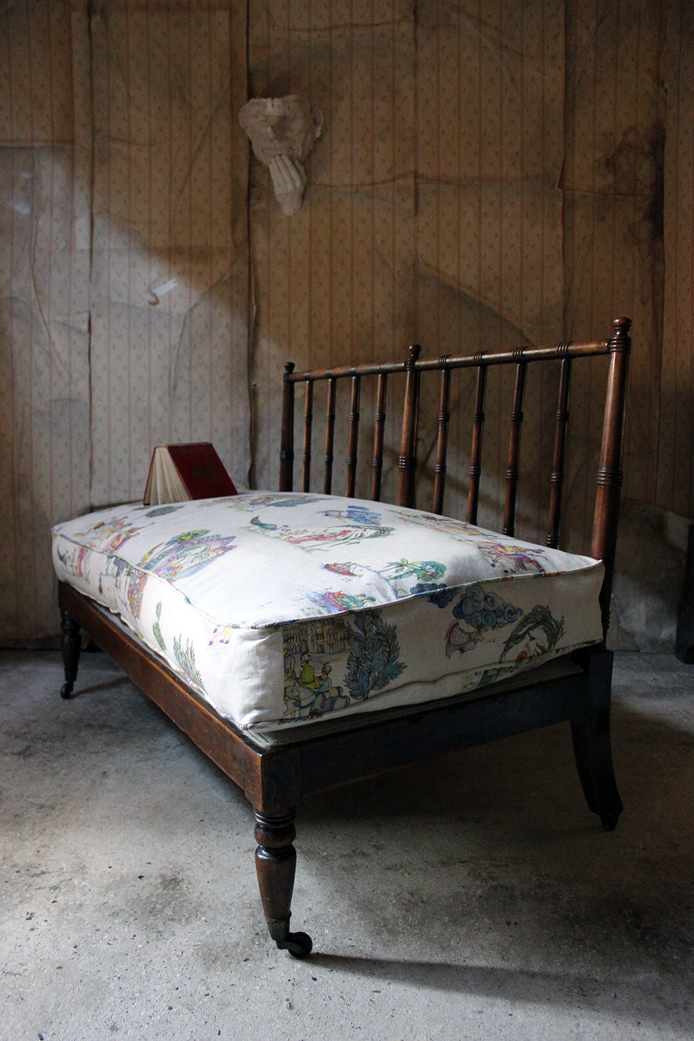 A Good Late Regency Period Faux Bamboo Beech Daybed c.1825-30
