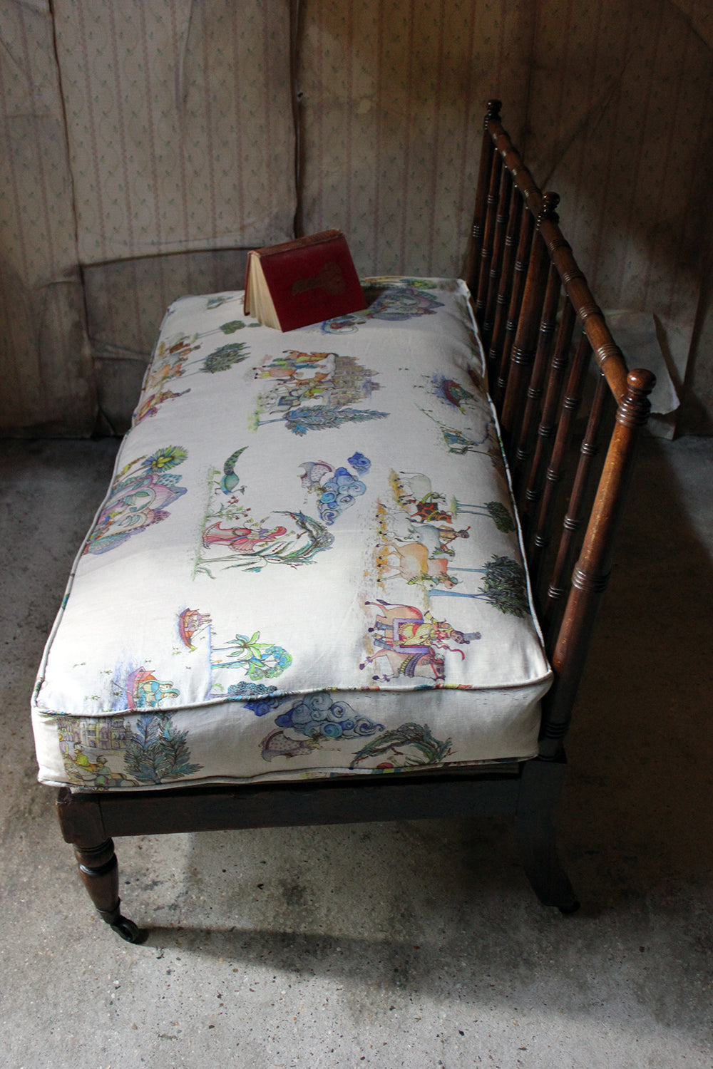 A Good Late Regency Period Faux Bamboo Beech Daybed c.1825-30