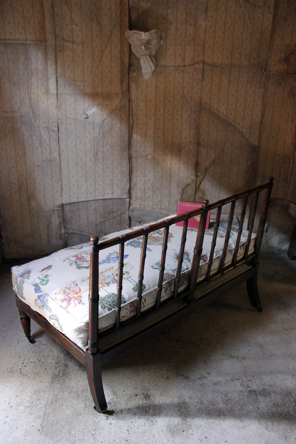 A Good Late Regency Period Faux Bamboo Beech Daybed c.1825-30