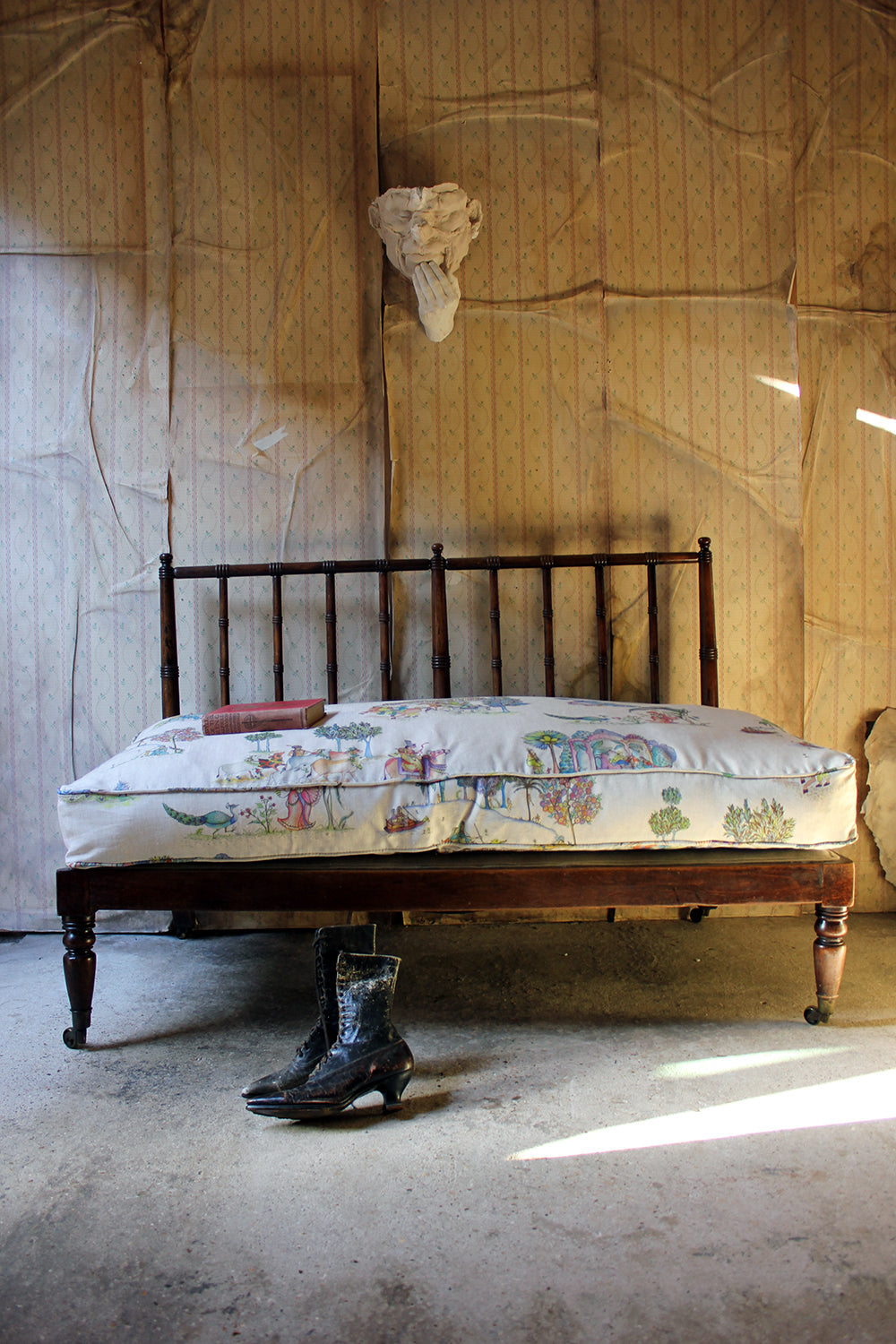 A Good Late Regency Period Faux Bamboo Beech Daybed c.1825-30