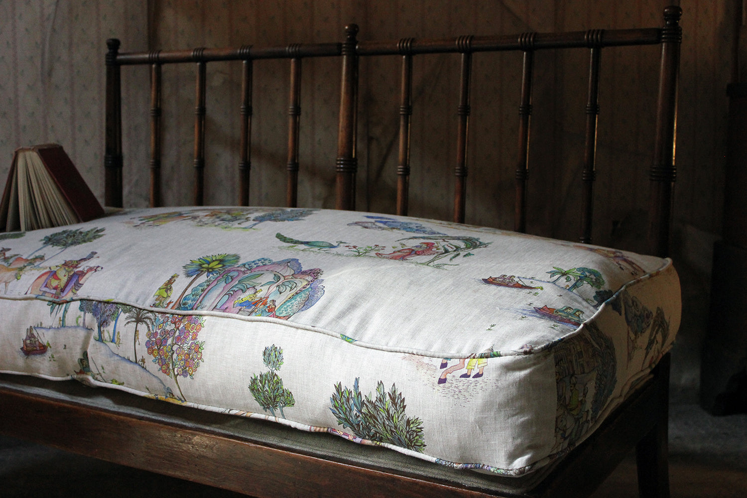 A Good Late Regency Period Faux Bamboo Beech Daybed c.1825-30