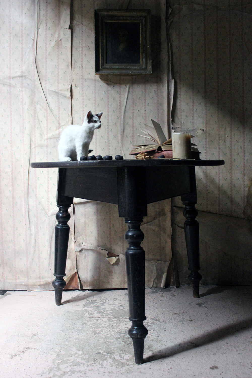 A 19thC Painted Pine Cricket Table c.1850-70