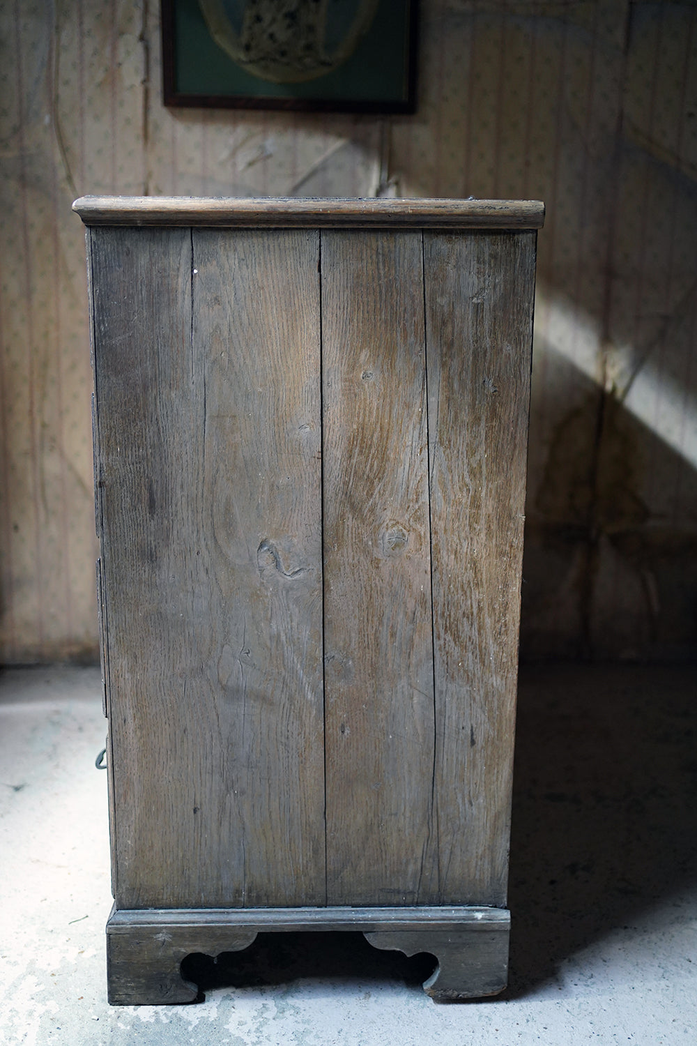 A George III Period Bleached Oak Chest of Drawers c.1790