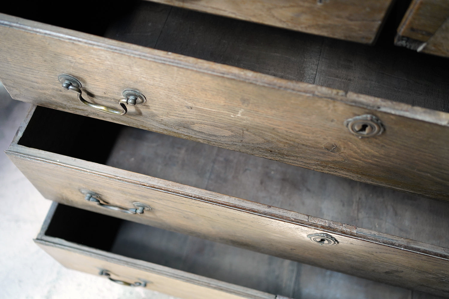 A George III Period Bleached Oak Chest of Drawers c.1790