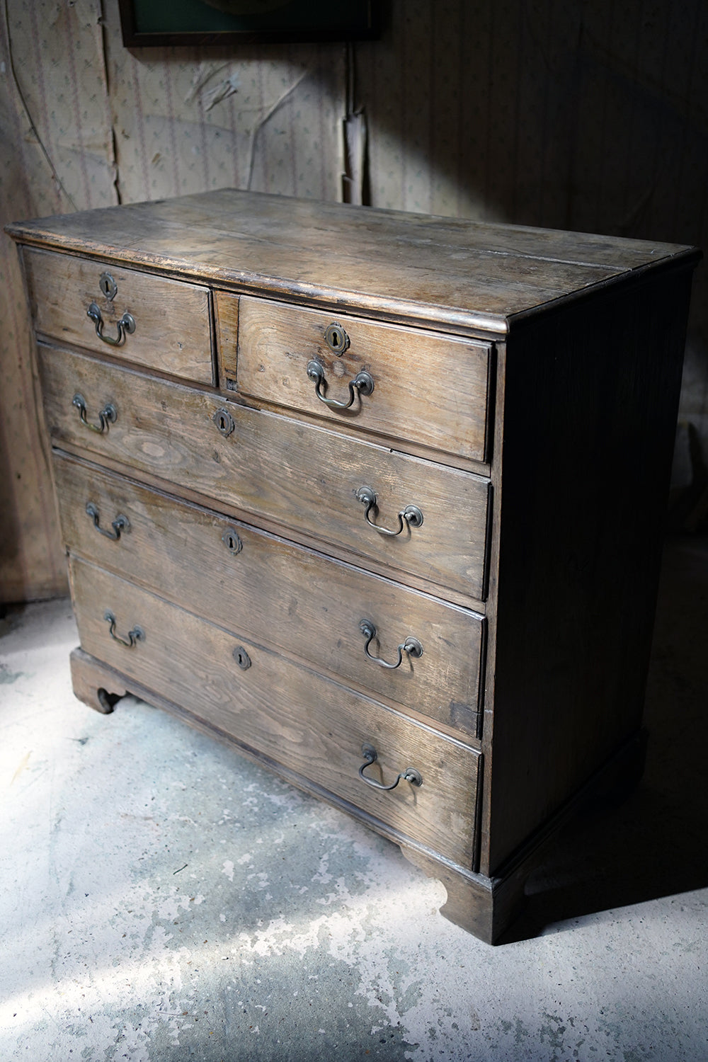 A George III Period Bleached Oak Chest of Drawers c.1790