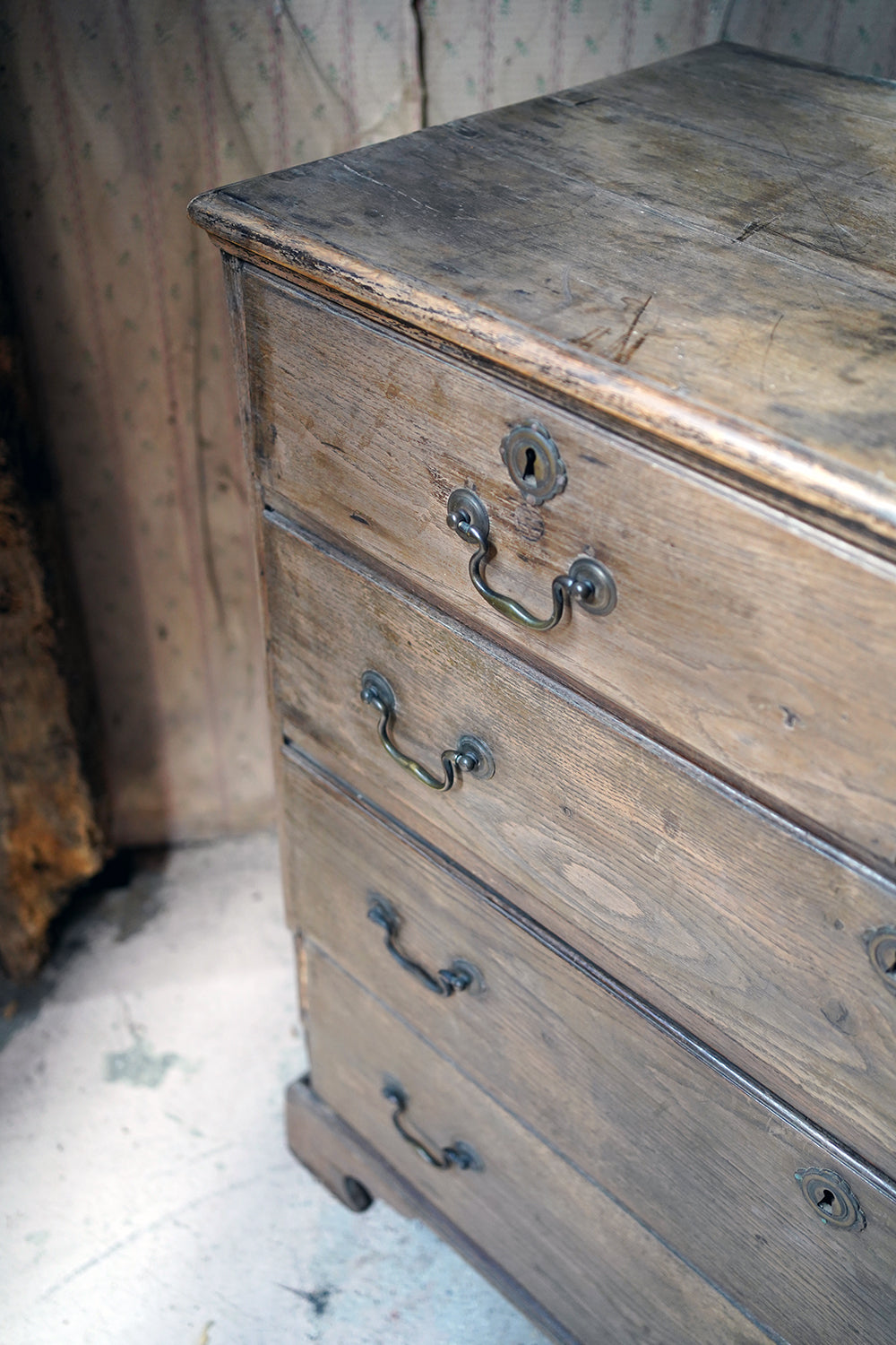 A George III Period Bleached Oak Chest of Drawers c.1790