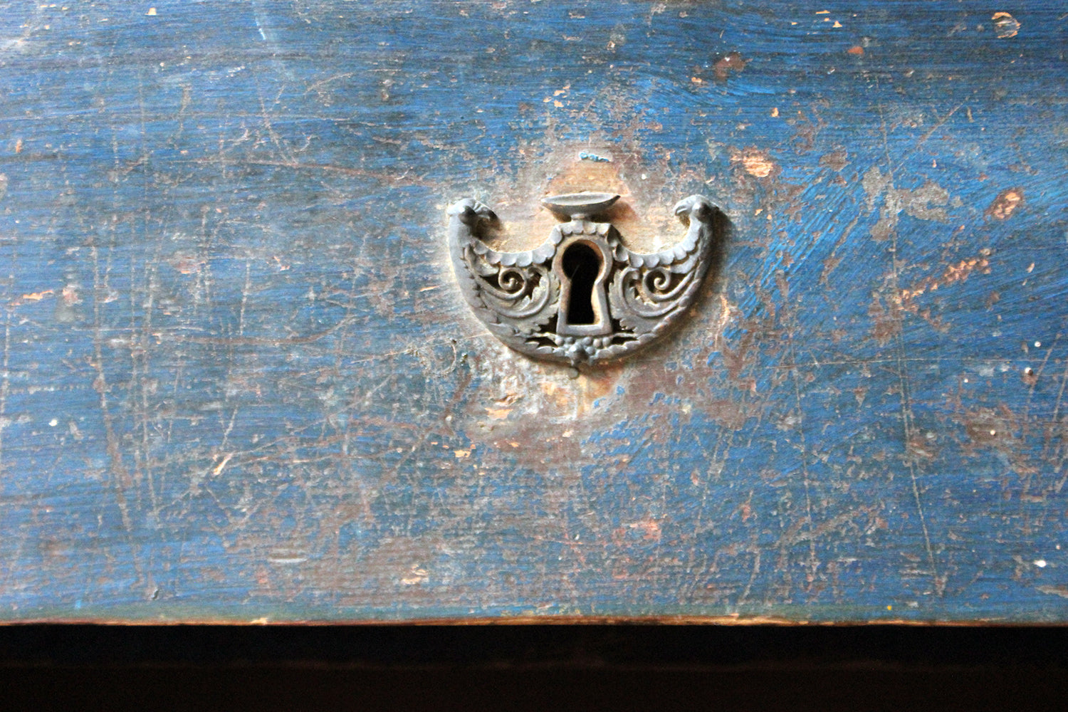 A 19thC Continental Blue Painted Pine Chest of Drawers c.1840