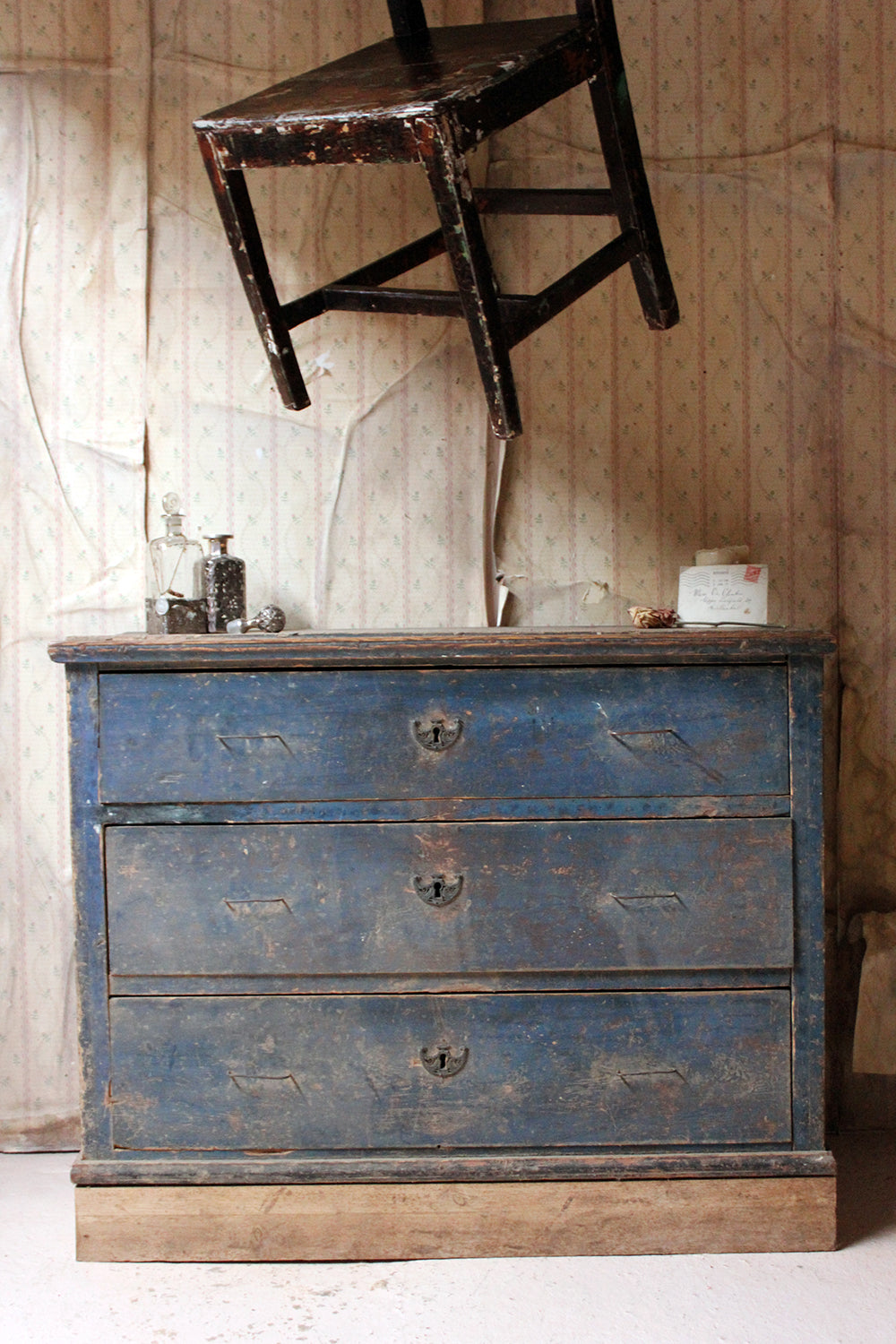 A 19thC Continental Blue Painted Pine Chest of Drawers c.1840