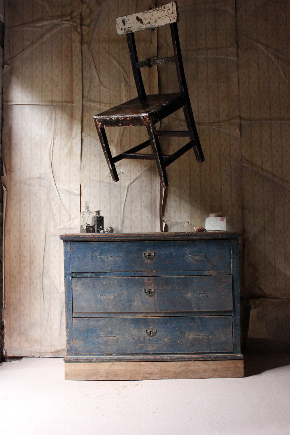 A 19thC Continental Blue Painted Pine Chest of Drawers c.1840