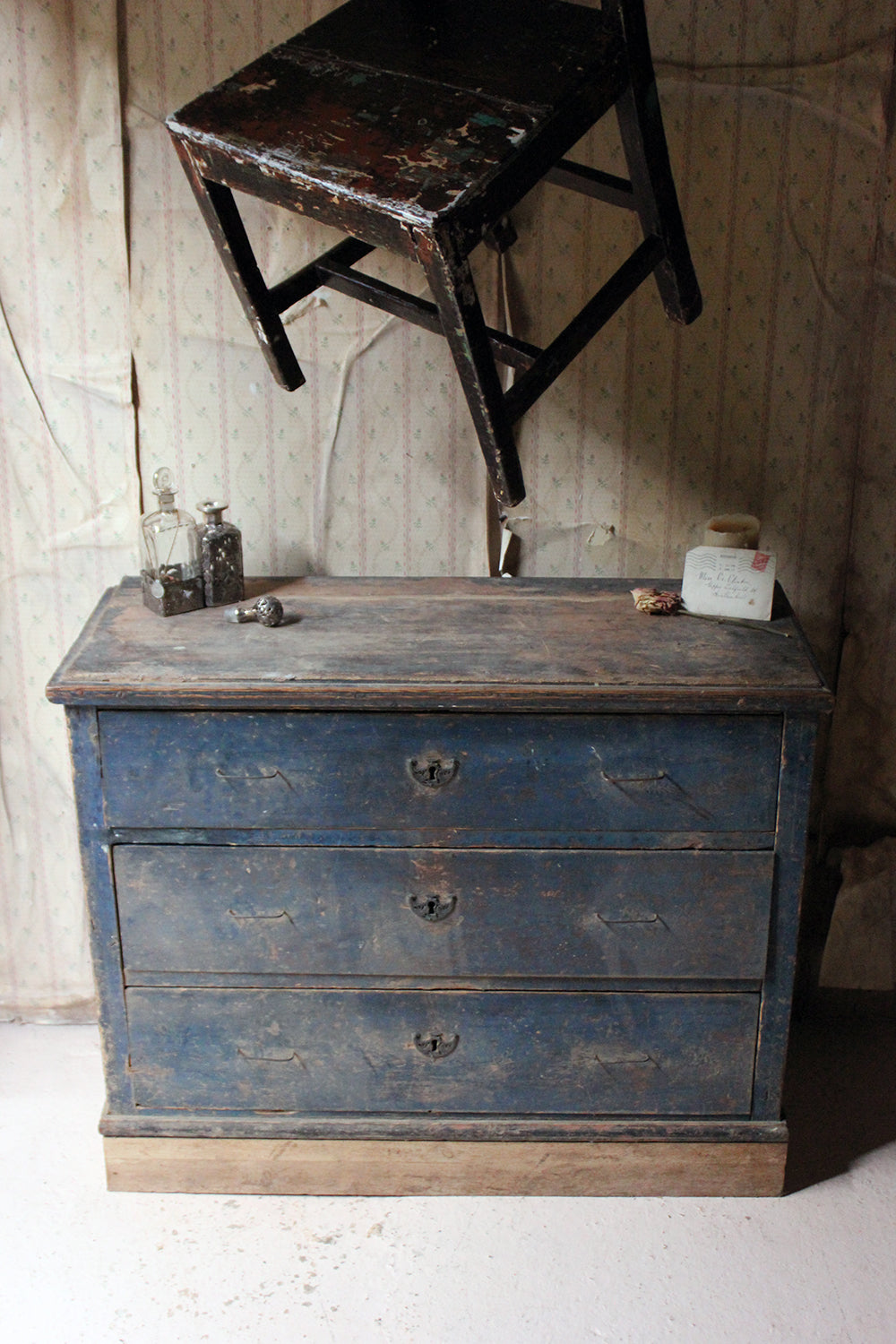 A 19thC Continental Blue Painted Pine Chest of Drawers c.1840
