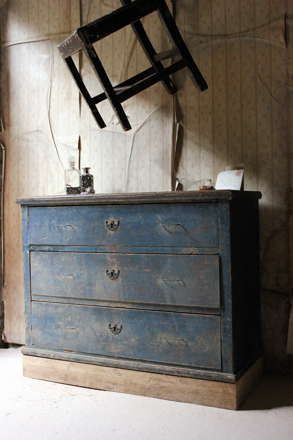 A 19thC Continental Blue Painted Pine Chest of Drawers c.1840