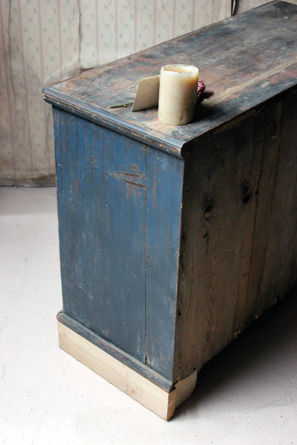 A 19thC Continental Blue Painted Pine Chest of Drawers c.1840