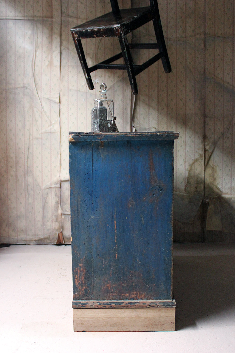 A 19thC Continental Blue Painted Pine Chest of Drawers c.1840