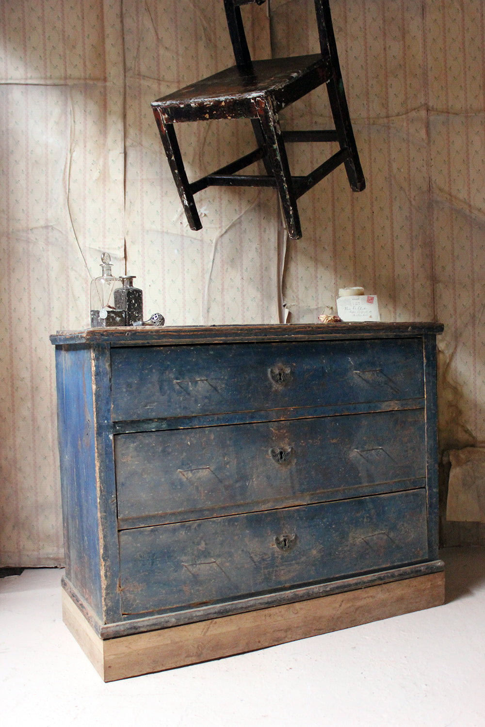 A 19thC Continental Blue Painted Pine Chest of Drawers c.1840