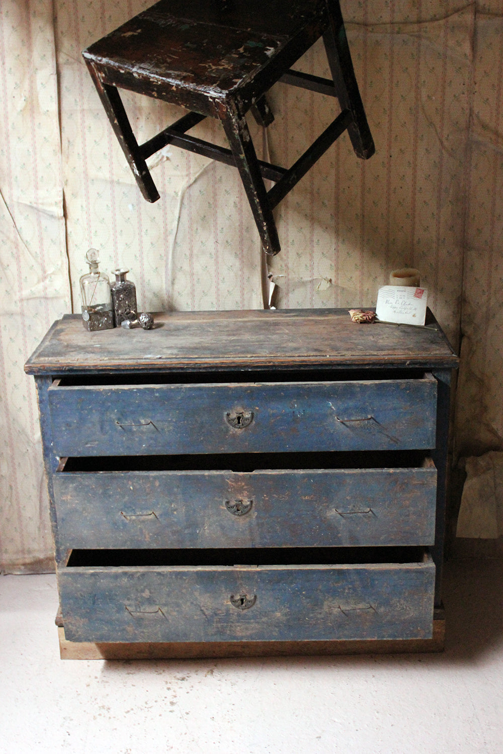 A 19thC Continental Blue Painted Pine Chest of Drawers c.1840