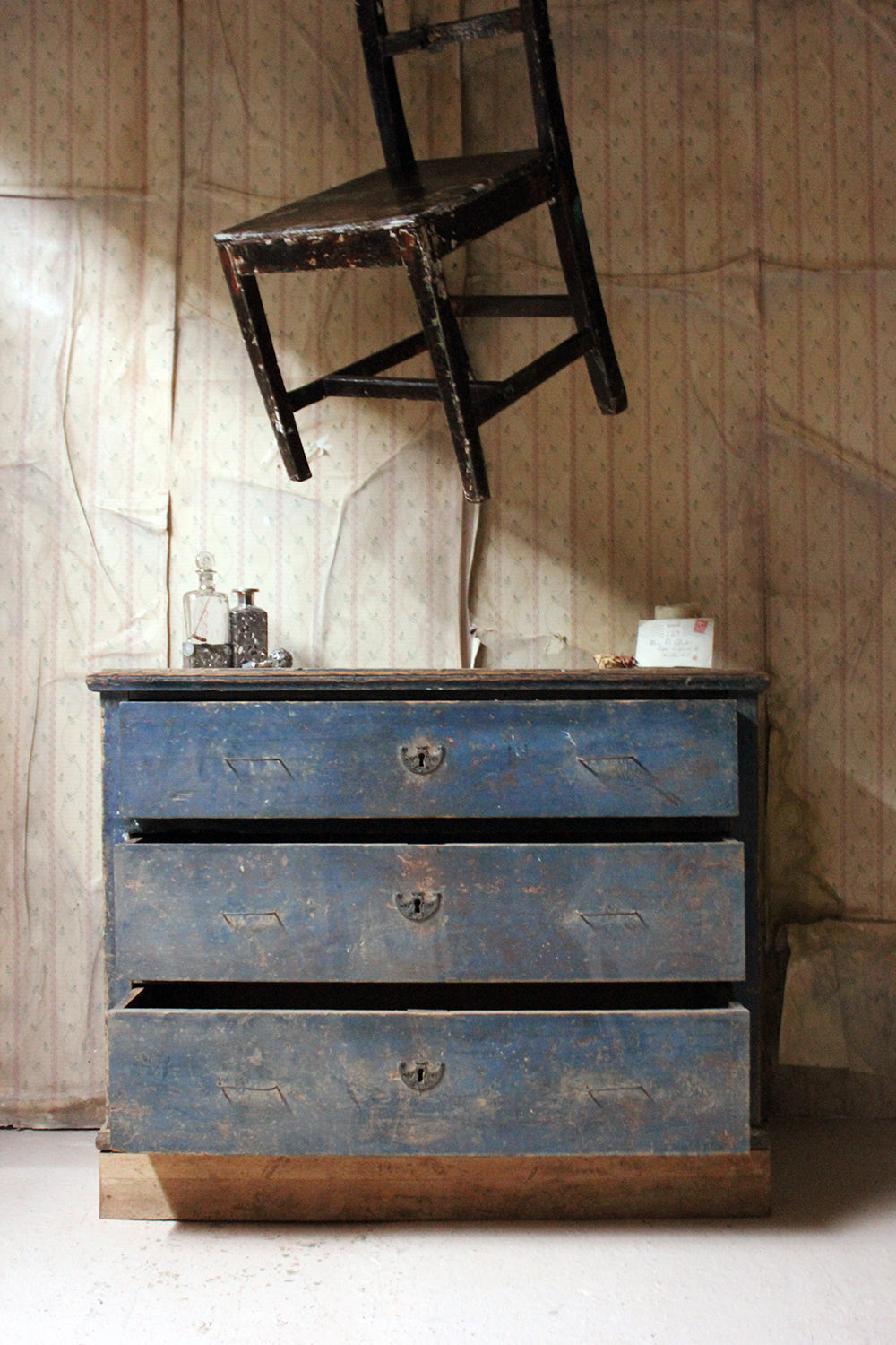 A 19thC Continental Blue Painted Pine Chest of Drawers c.1840