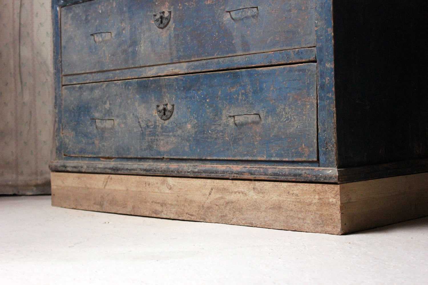A 19thC Continental Blue Painted Pine Chest of Drawers c.1840