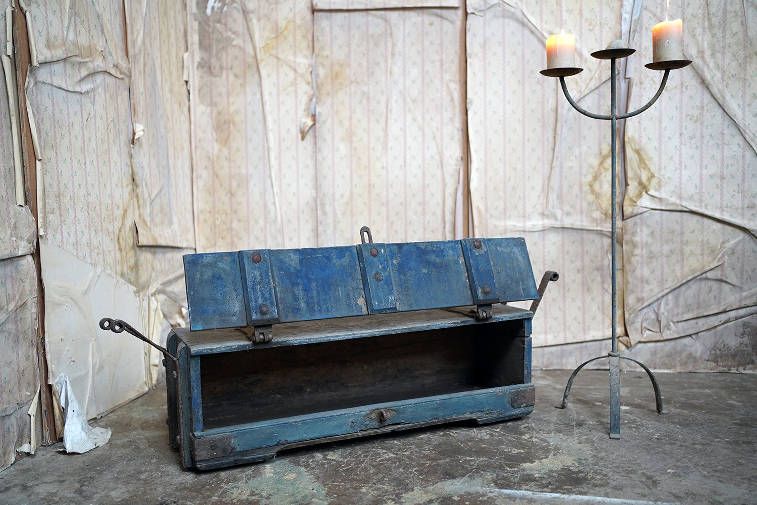 A 19thC Military Issue Blue Painted Pine & Wrought Iron Travelling Trunk