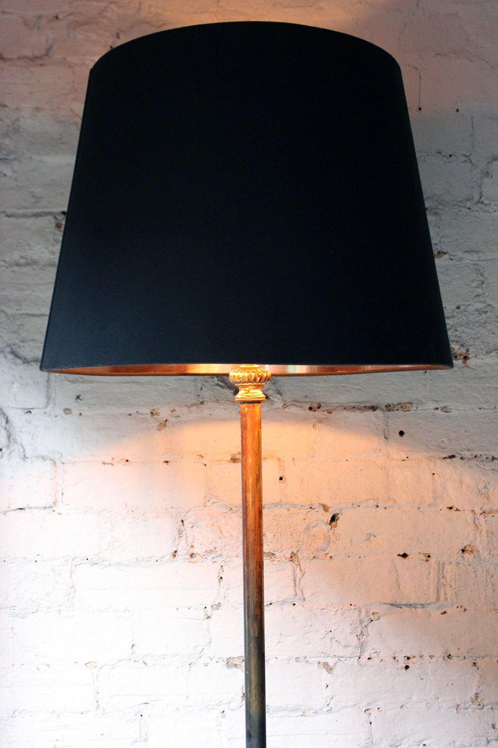 A Good Early 20thC Neoclassical Style Brass Telescopic Floor Lamp c.1920