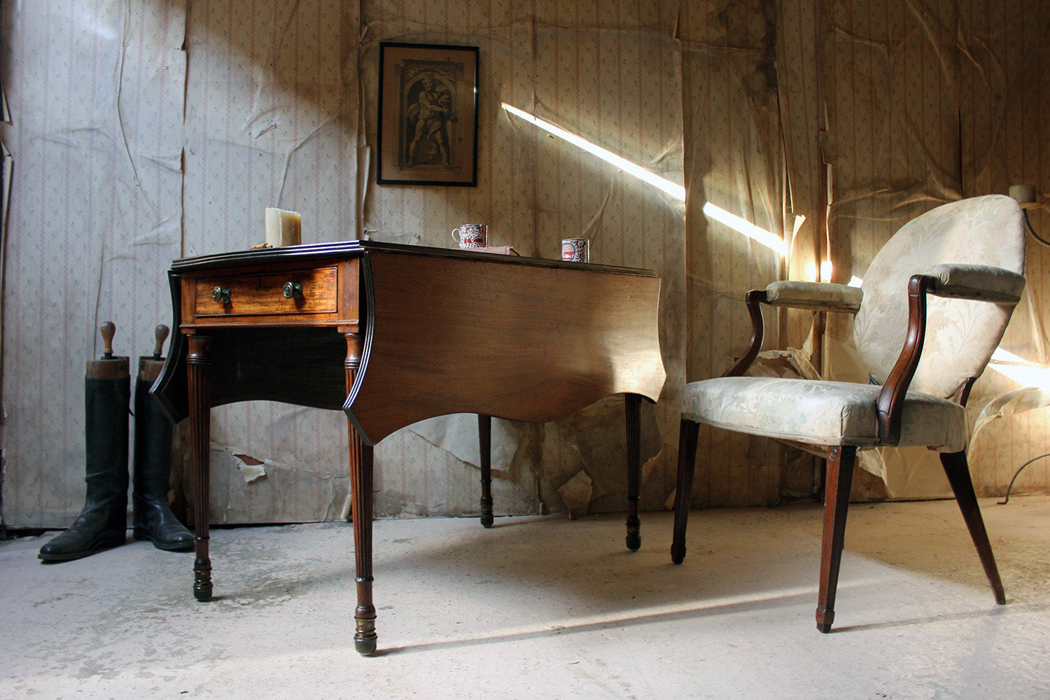 A George III Mahogany Butterfly Pembroke Table c.1780-90
