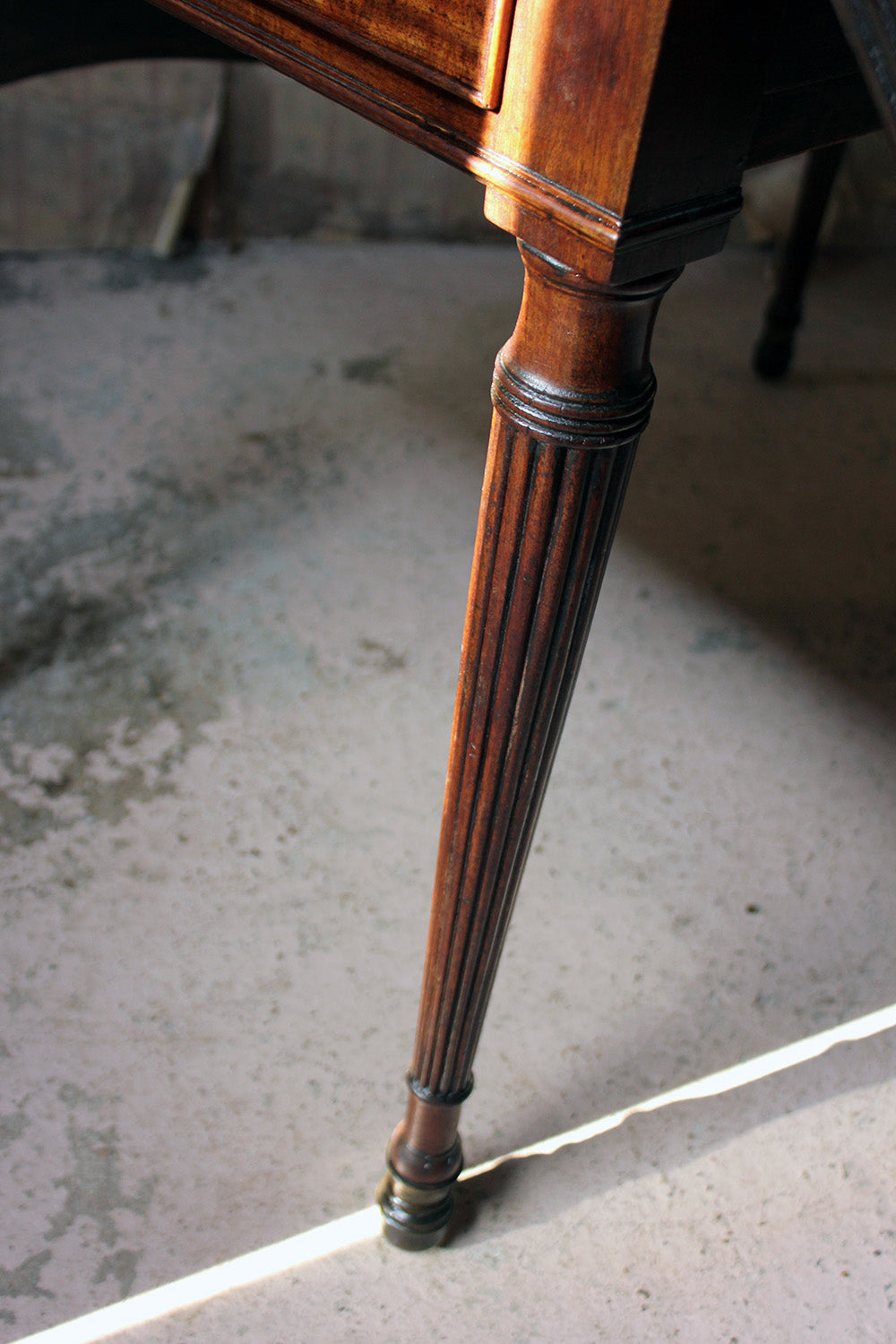 A George III Mahogany Butterfly Pembroke Table c.1780-90