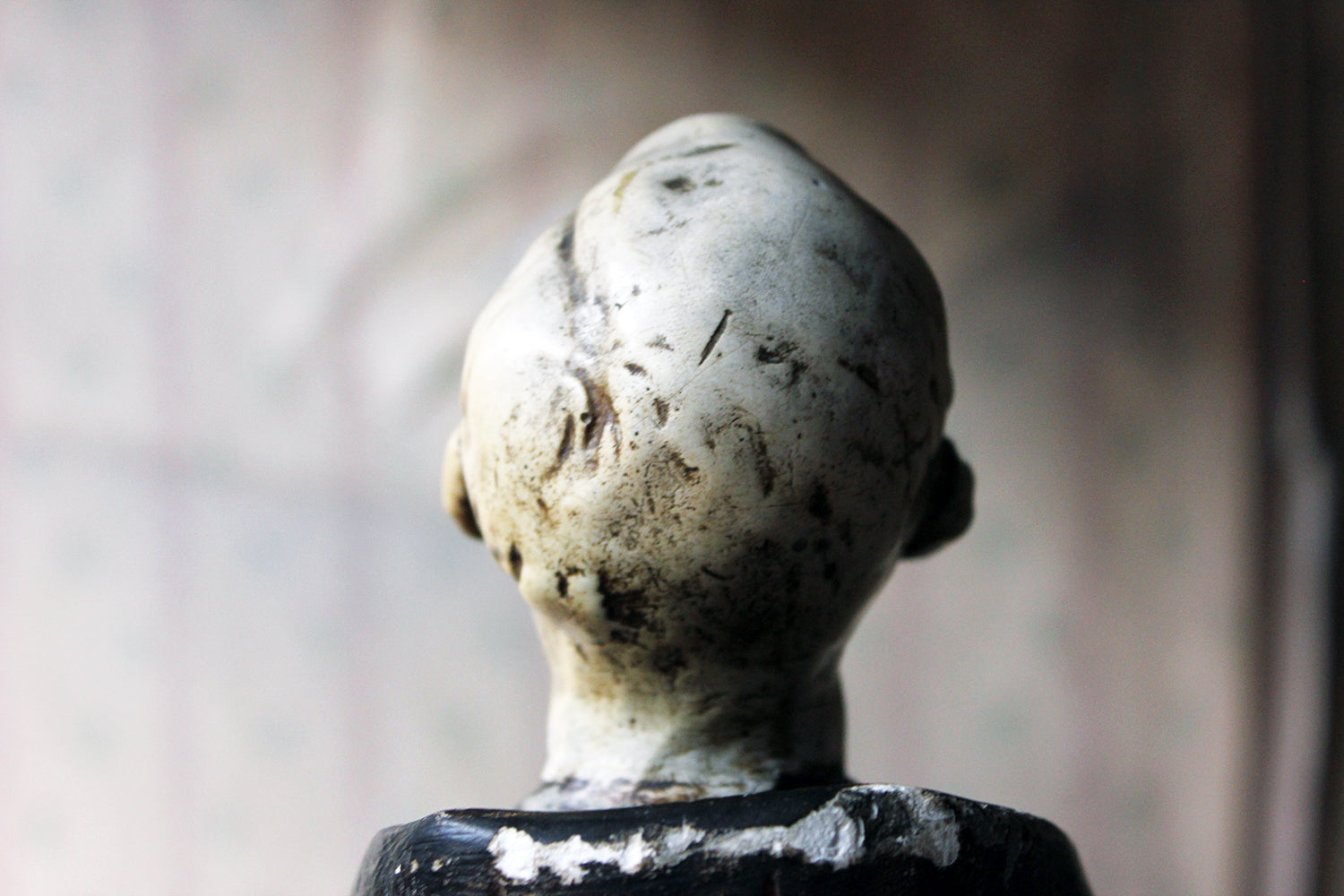 A 19thC Italian Painted Ceramic Figure of a Chanting Monk