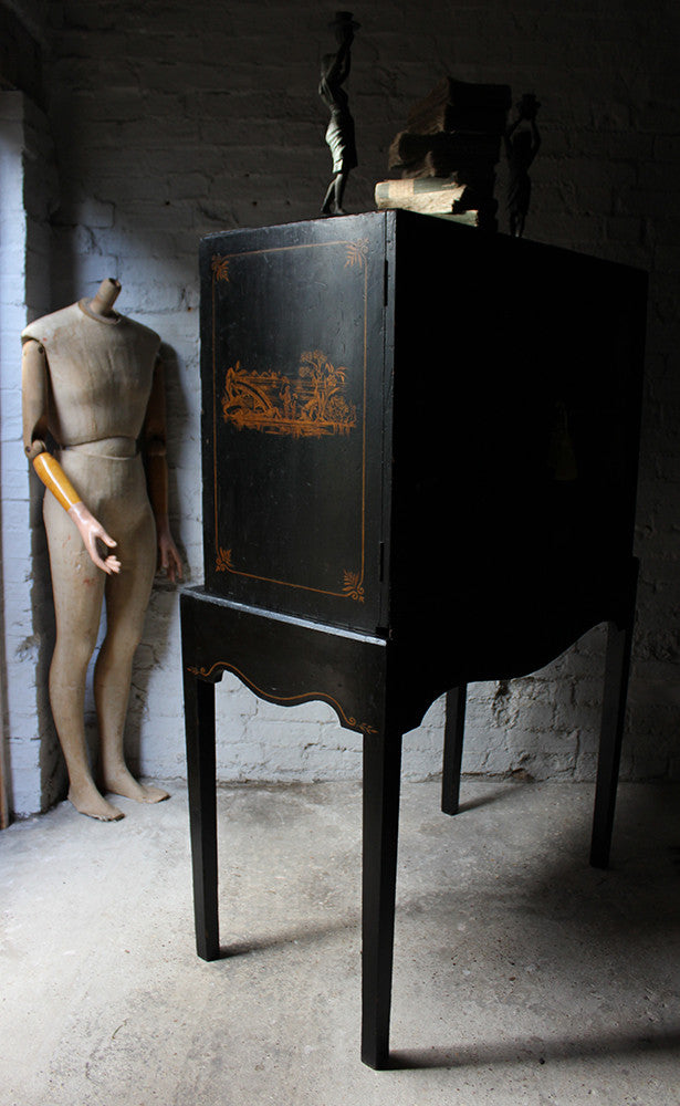 A Good Regency Period Black Japanned & Chinoiserie Decorated Display Cabinet on Stand
