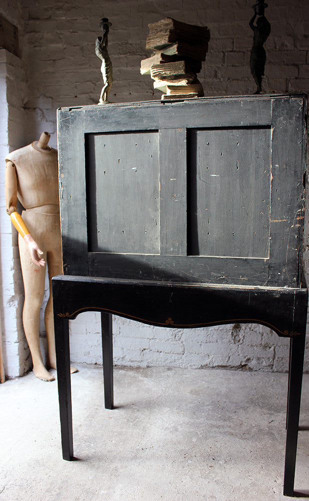 A Good Regency Period Black Japanned & Chinoiserie Decorated Display Cabinet on Stand