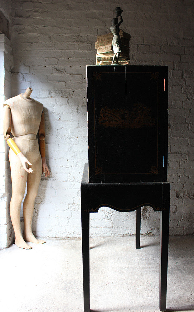 A Good Regency Period Black Japanned & Chinoiserie Decorated Display Cabinet on Stand