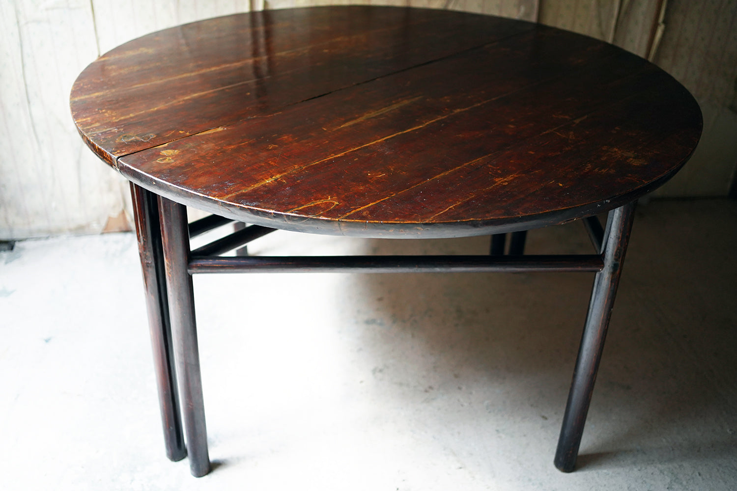A 19thC Chinese Lacquered Circular Dining Table