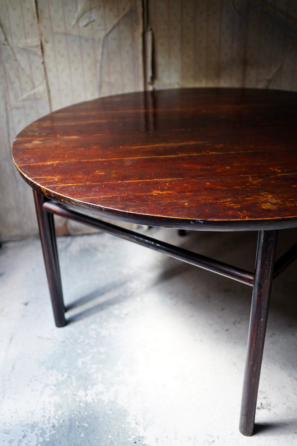 A 19thC Chinese Lacquered Circular Dining Table