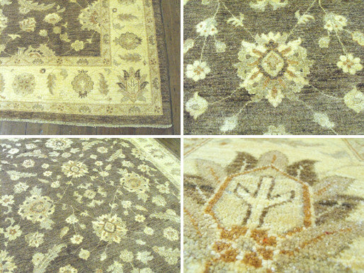 A Beautiful Ziegler Carpet: 298cm x 242cm