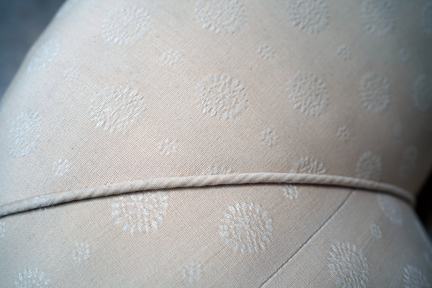 A Good Quality Late Victorian Upholstered Oak Chesterfield Sofa c.1880